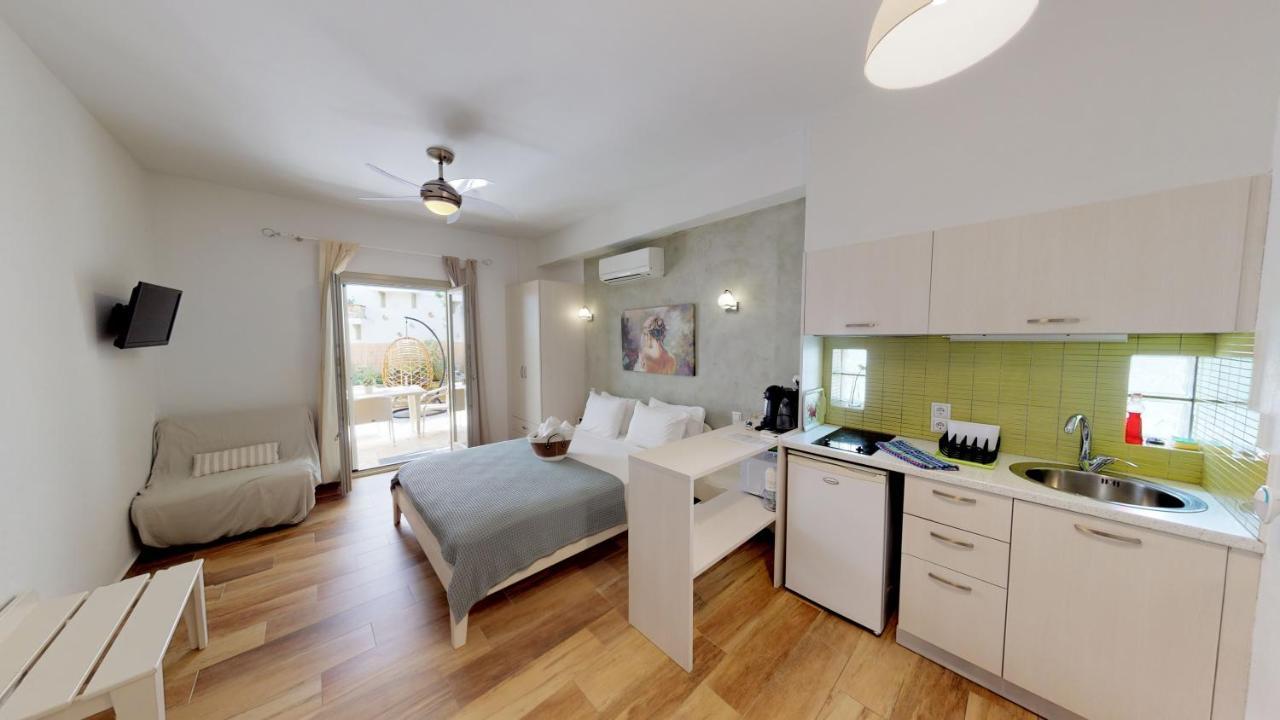 Studios Yalos โคเรฟตอน ภายนอก รูปภาพ