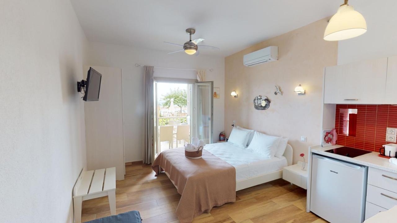 Studios Yalos โคเรฟตอน ภายนอก รูปภาพ