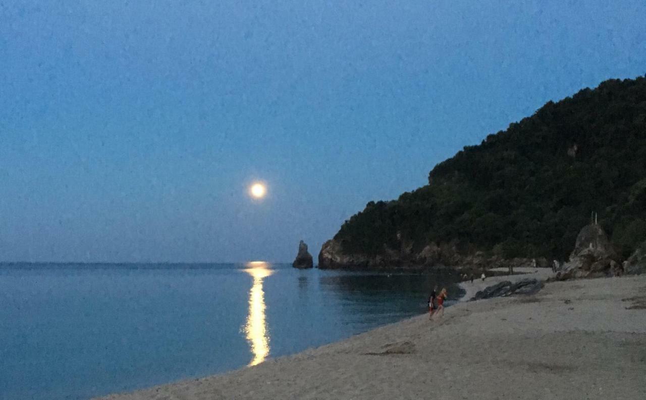 Studios Yalos โคเรฟตอน ภายนอก รูปภาพ