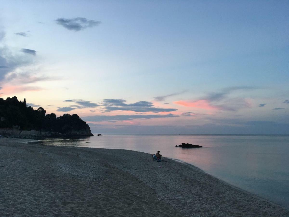 Studios Yalos โคเรฟตอน ภายนอก รูปภาพ