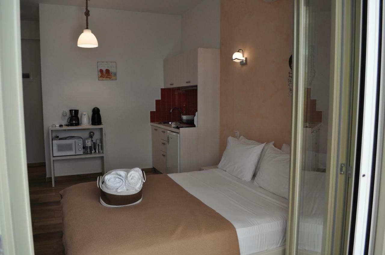 Studios Yalos โคเรฟตอน ภายนอก รูปภาพ