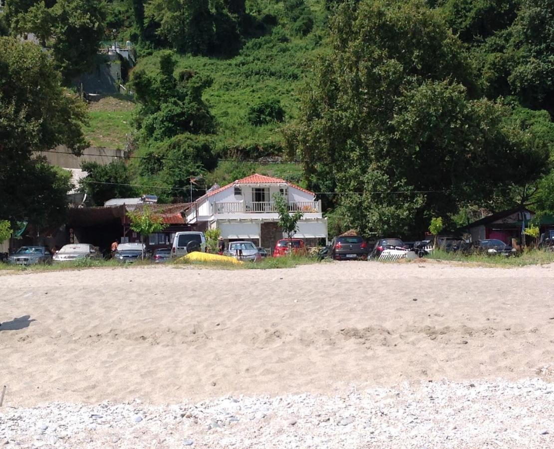 Studios Yalos โคเรฟตอน ภายนอก รูปภาพ